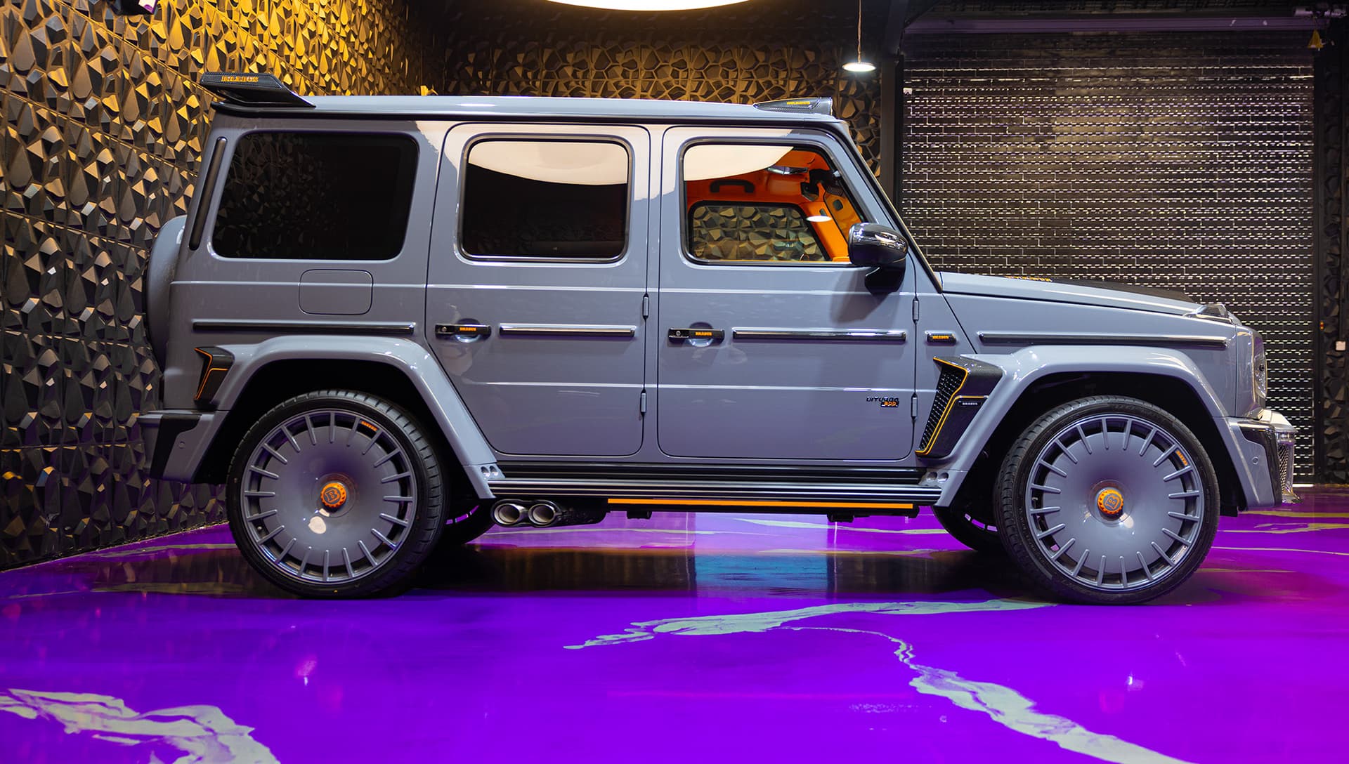 2023 Brabus Mercedes-AMG G 63 800 Grey & Orange 4