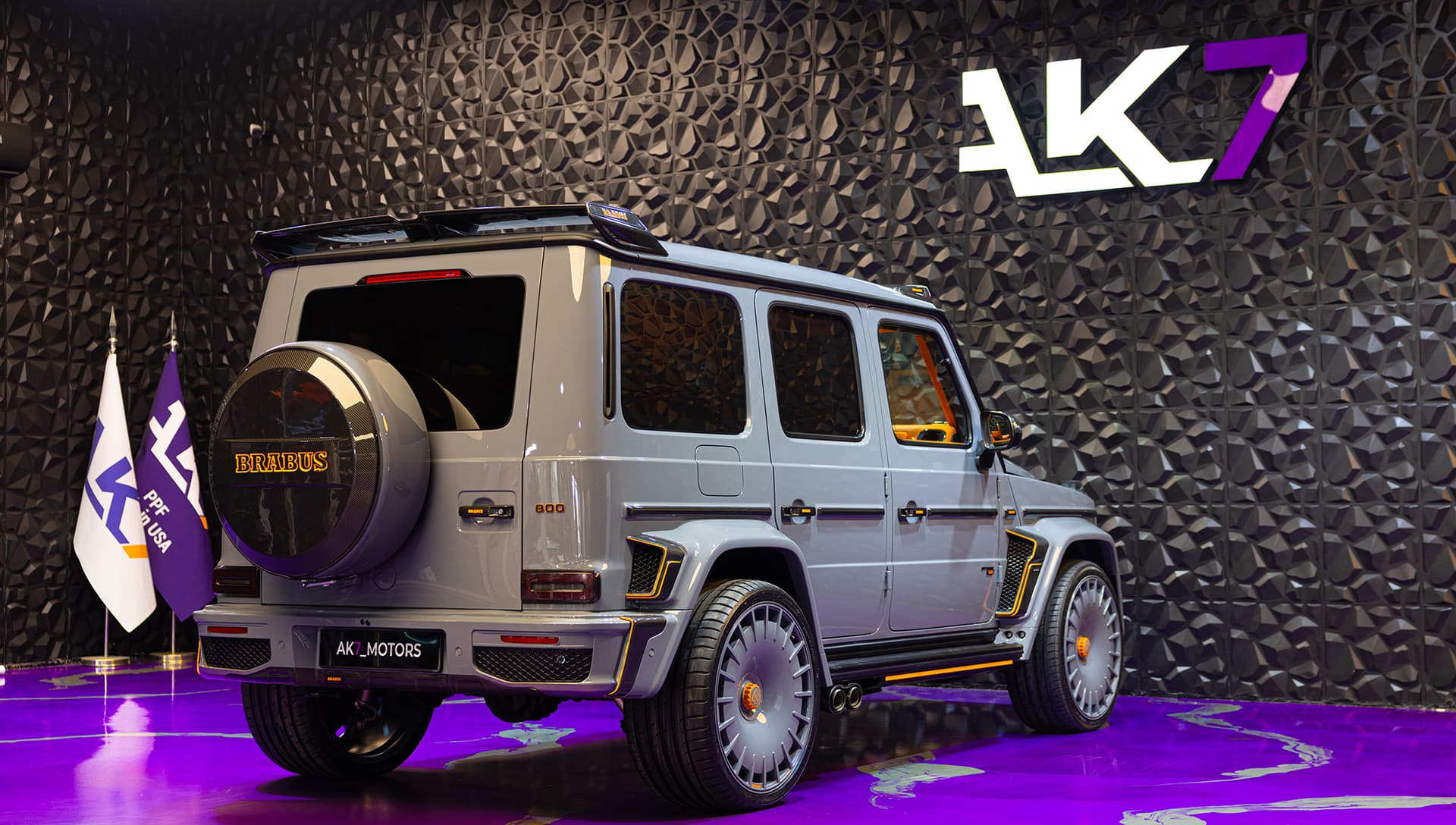 2023 Brabus Mercedes-AMG G 63 800 Grey & Orange 7