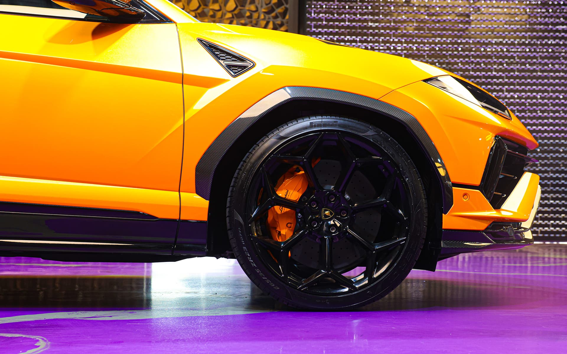 2024 Lamborghini Urus Performante 657 HP Super SUV 6