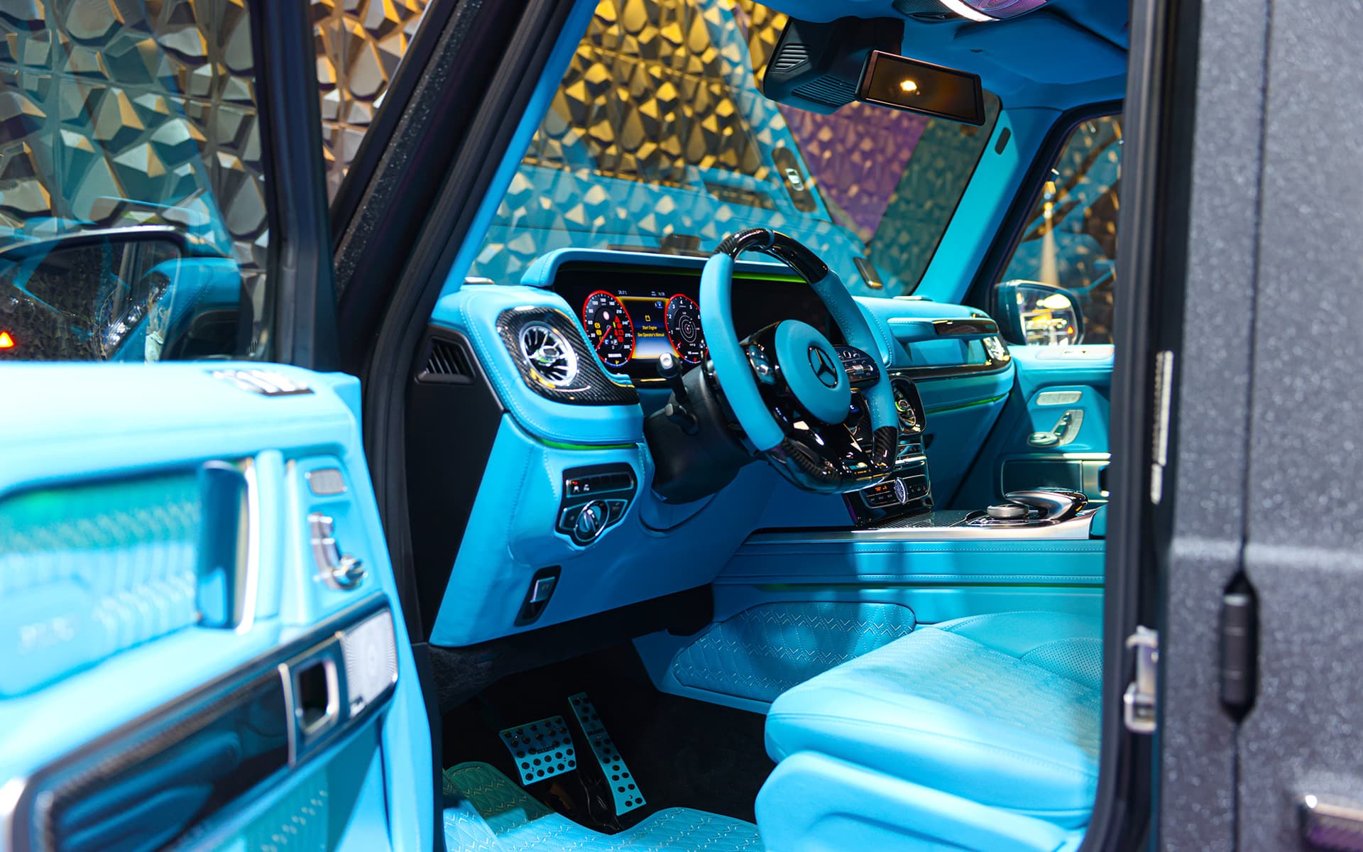 2022 Brabus 900 Rocket Edition Black & Tiffany 16
