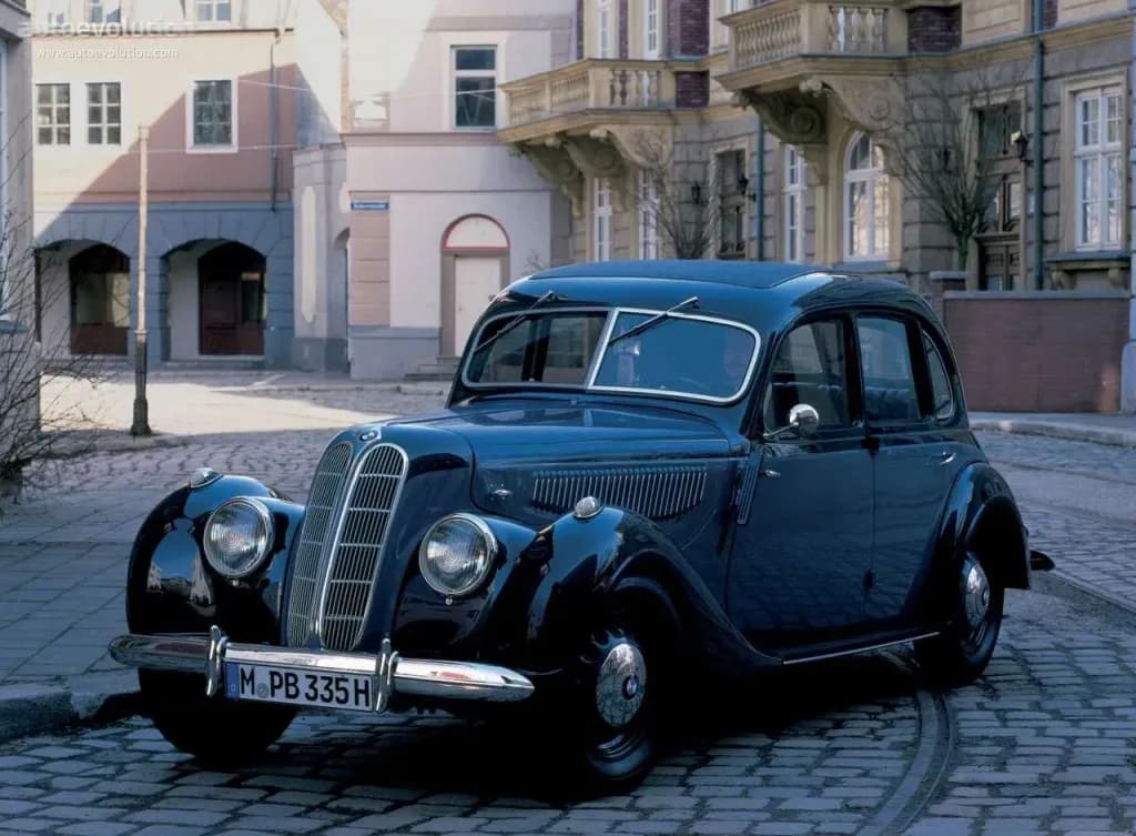 BMW-335