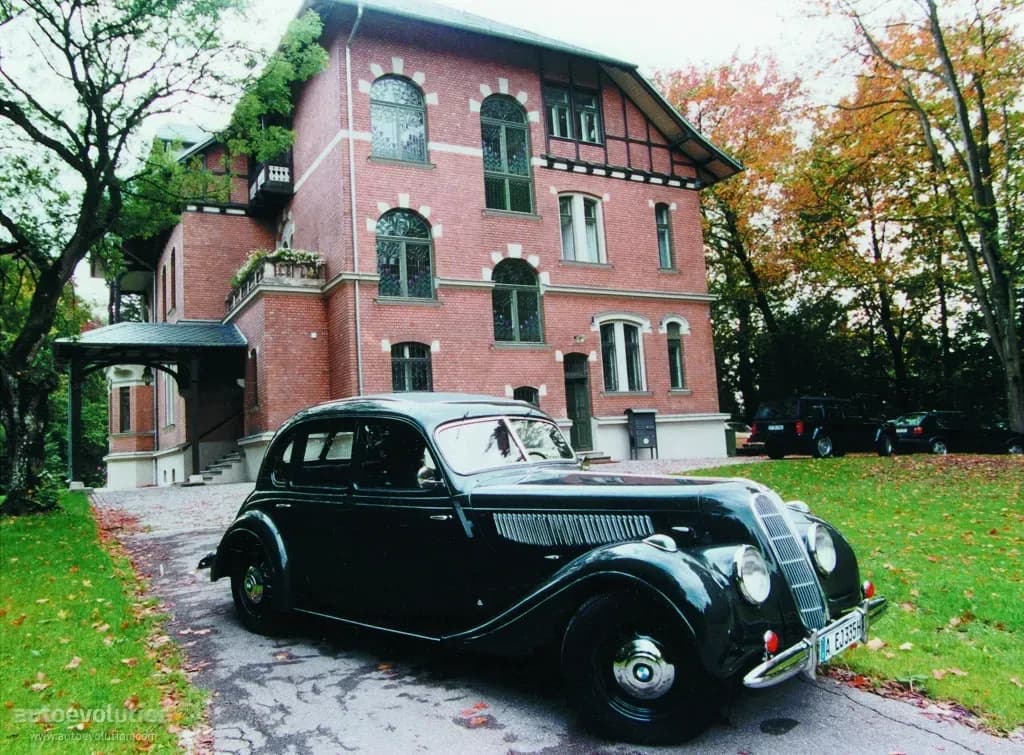 BMW-335