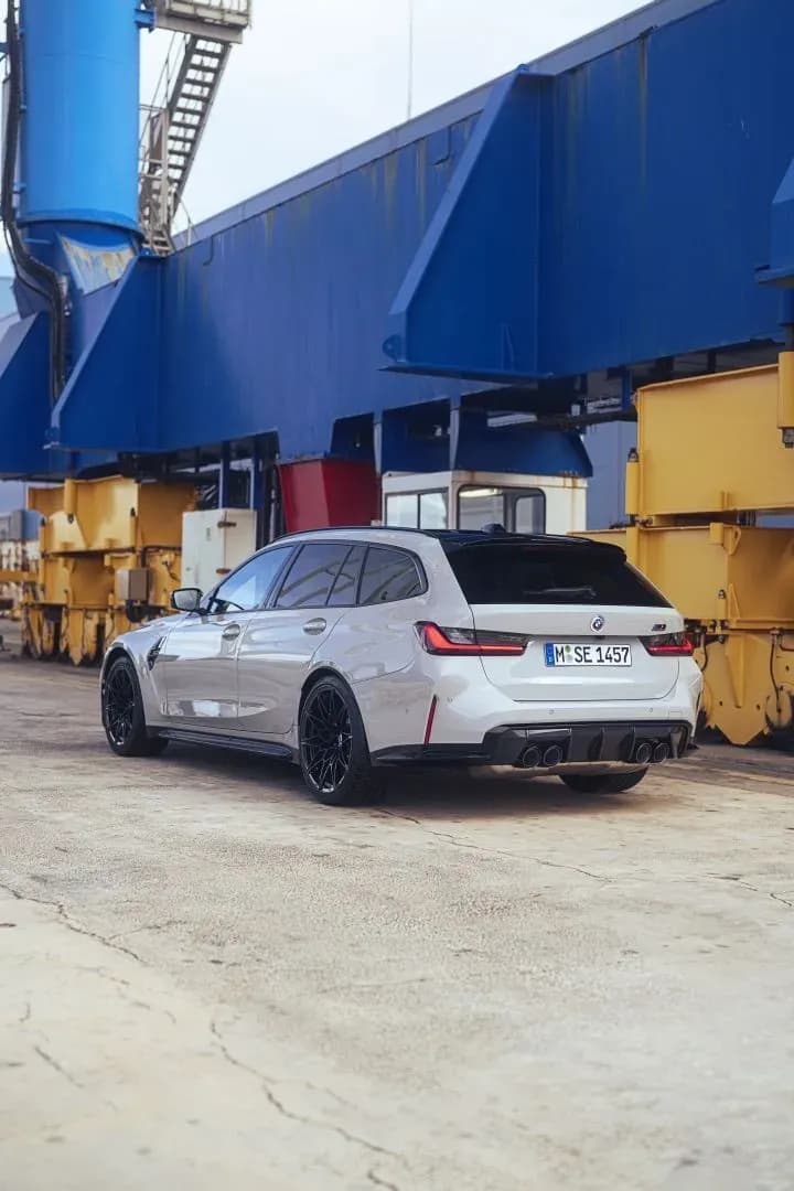 BMW-M3-Touring-2022