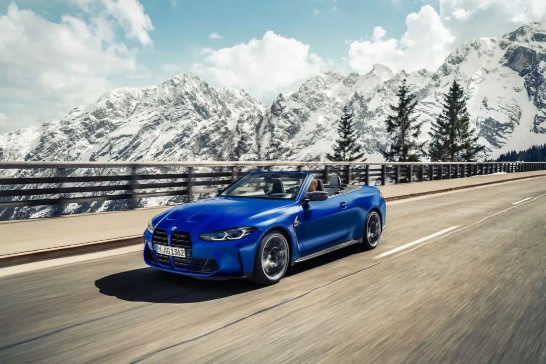 BMW-M4-Competition-Convertible-M-xDrive-2021