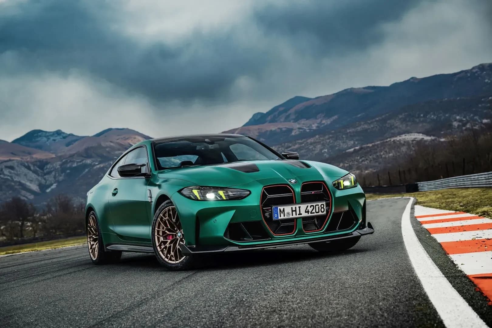 BMW-M4-CS