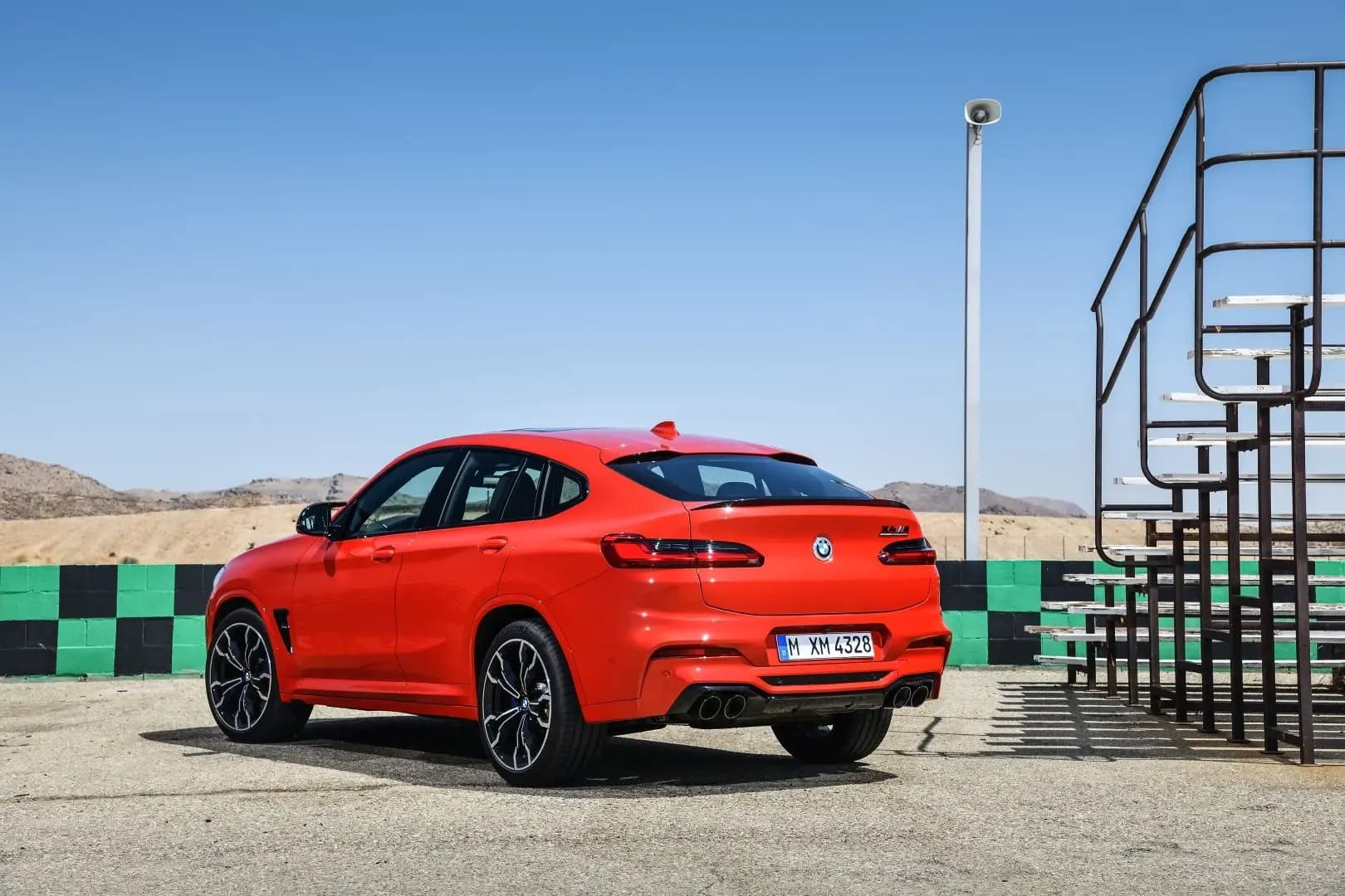 BMW-X4-M