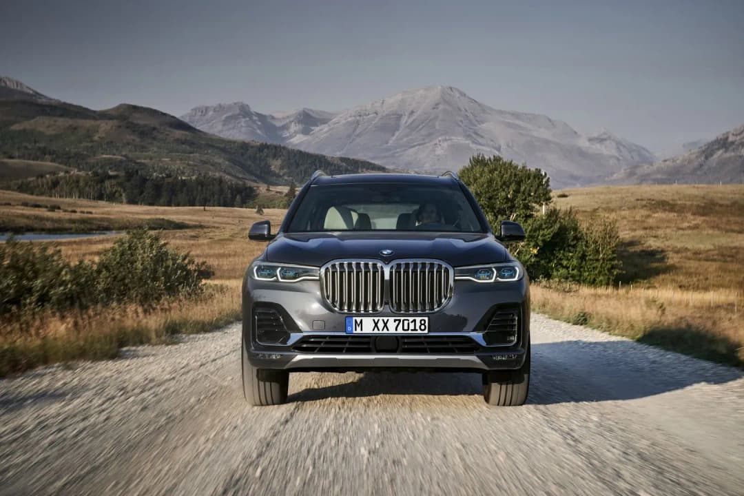 BMW-X7-2018