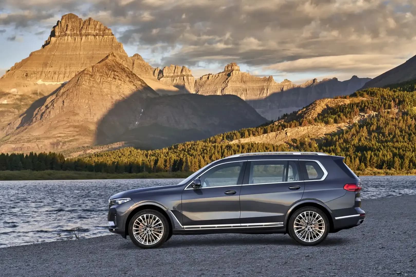 BMW-X7