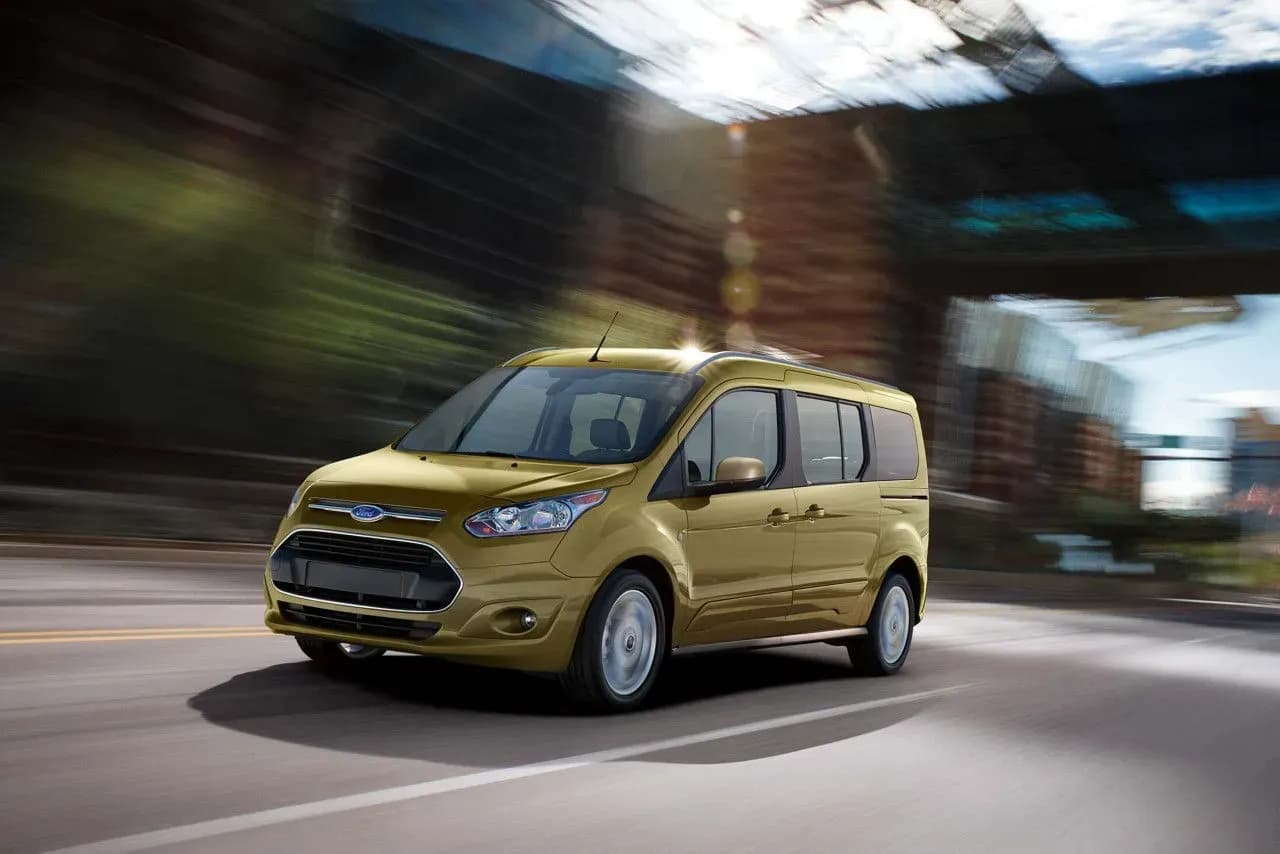 FORD-Tourneo