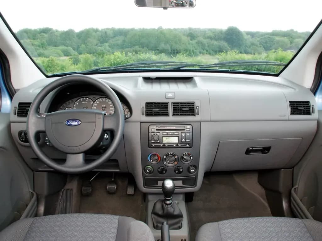 FORD-Tourneo