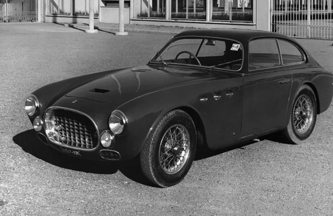 ferrari-ferrari-225