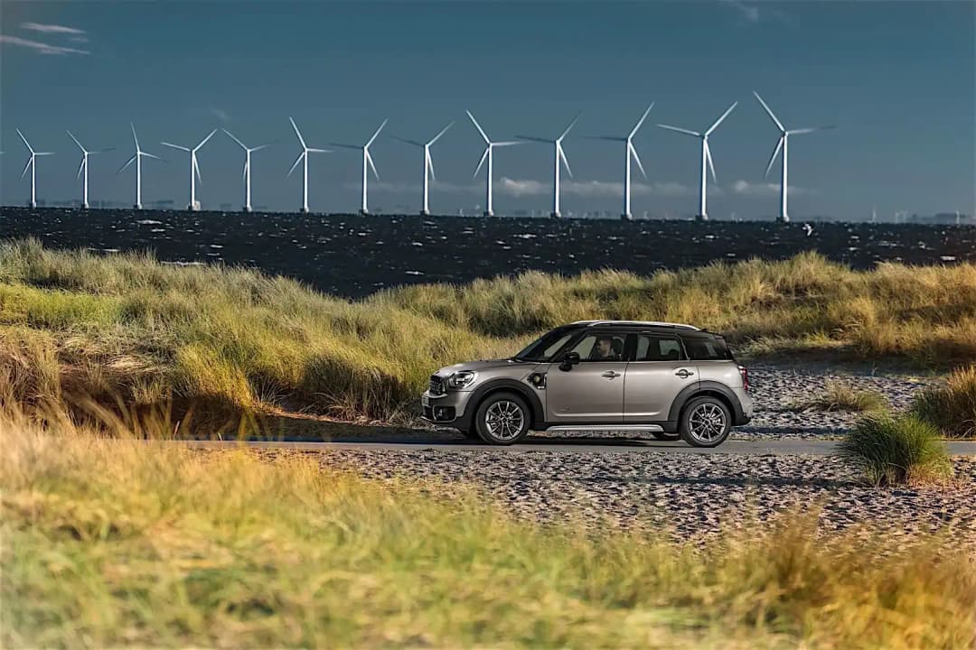 MINI-Countryman-2016