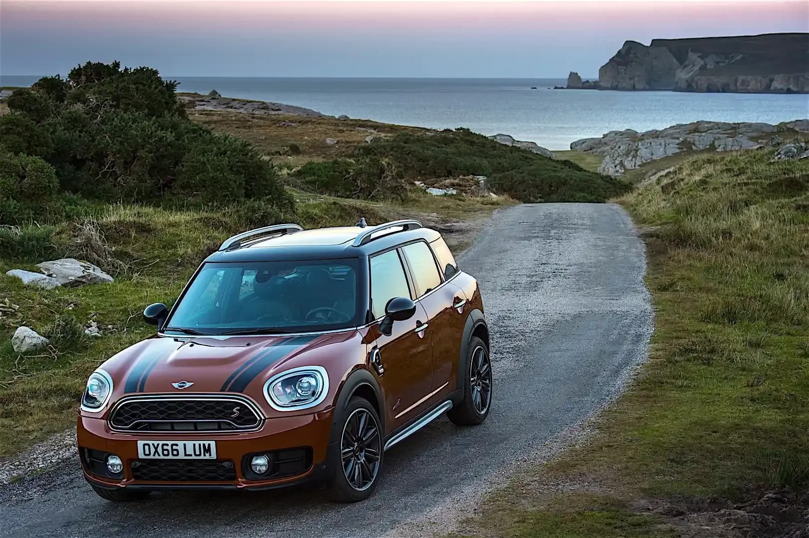 MINI-Countryman