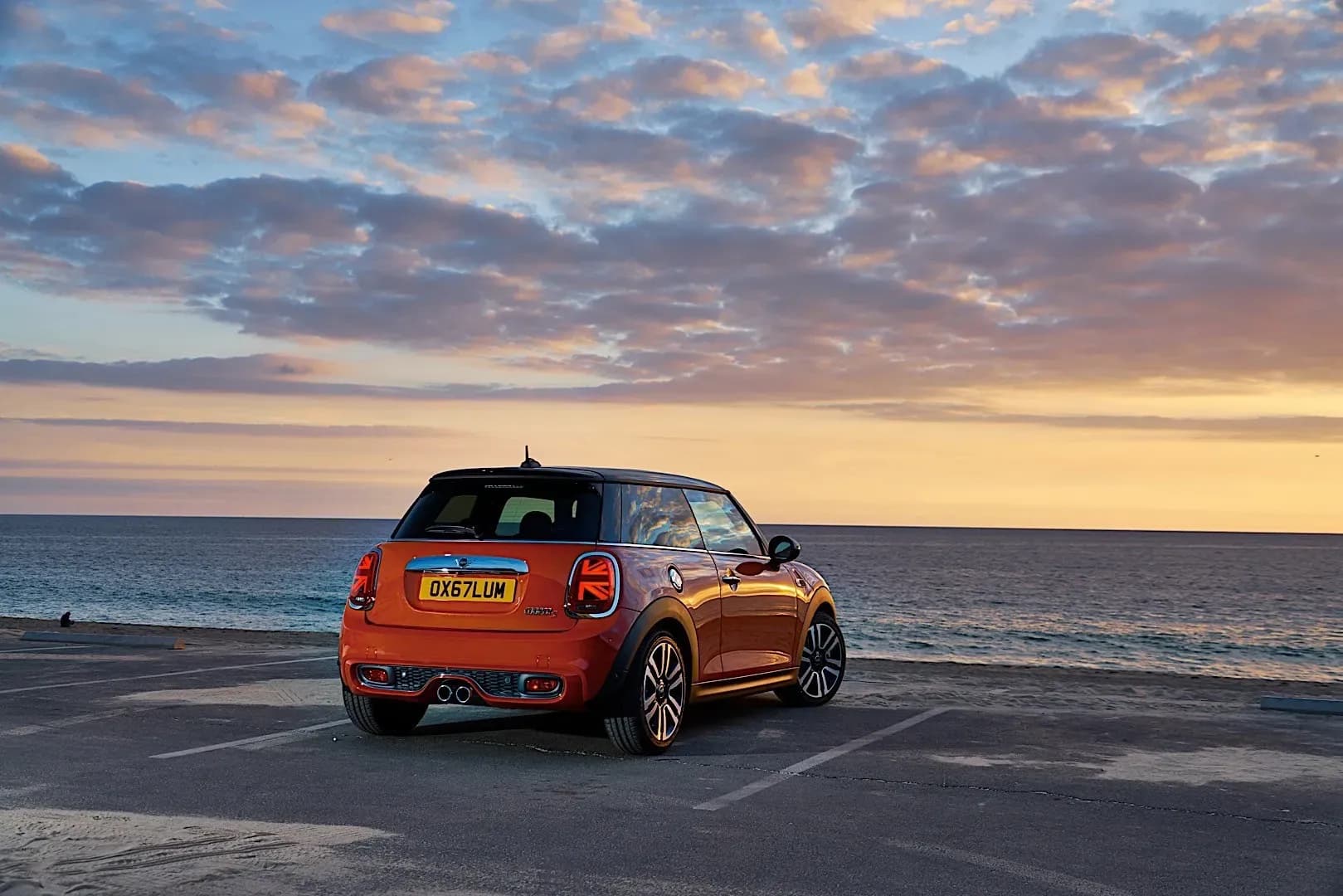 MINI-Hatch
