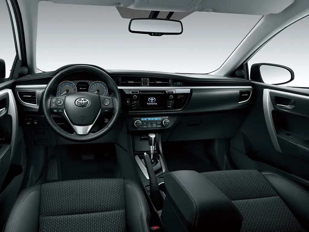 TOYOTA-Corolla