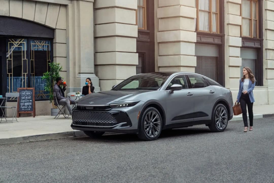 qa-5683575c-century-suv