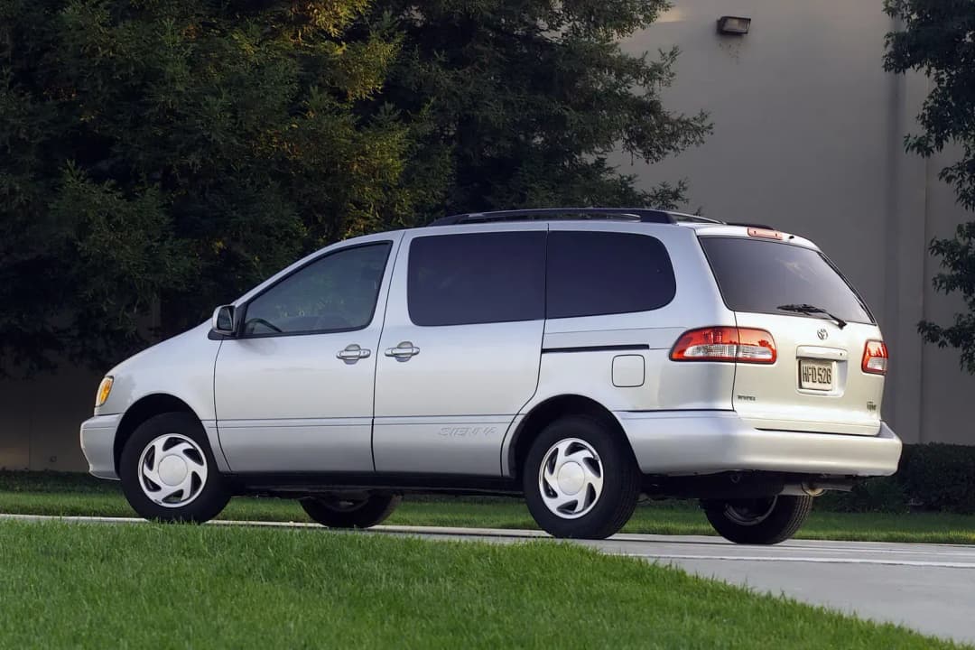 toyota-toyota-sienna