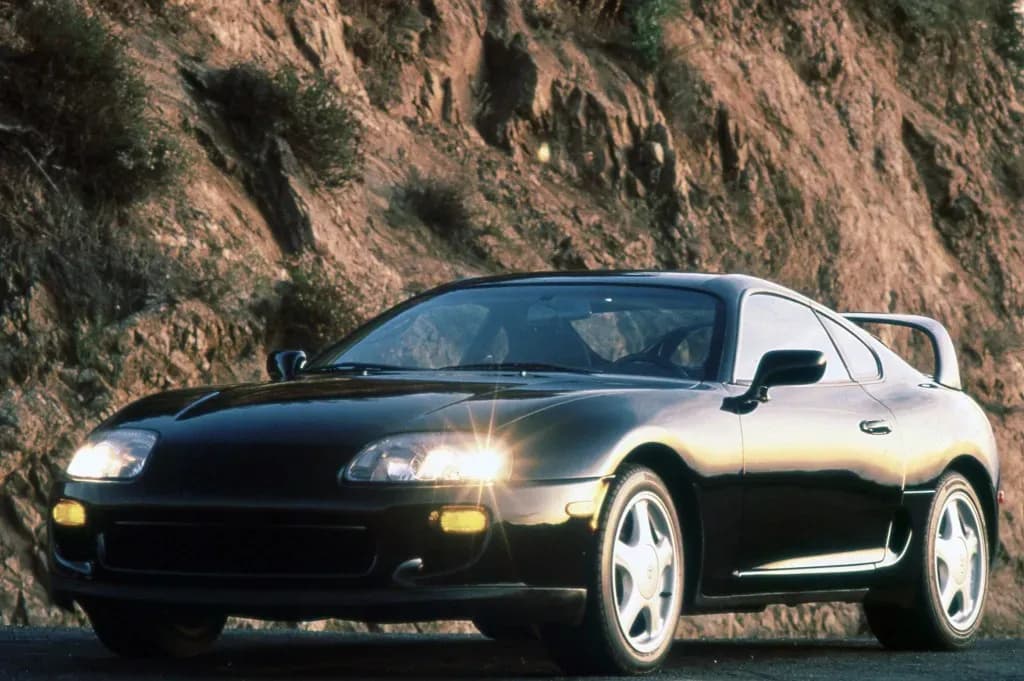 TOYOTA-Supra