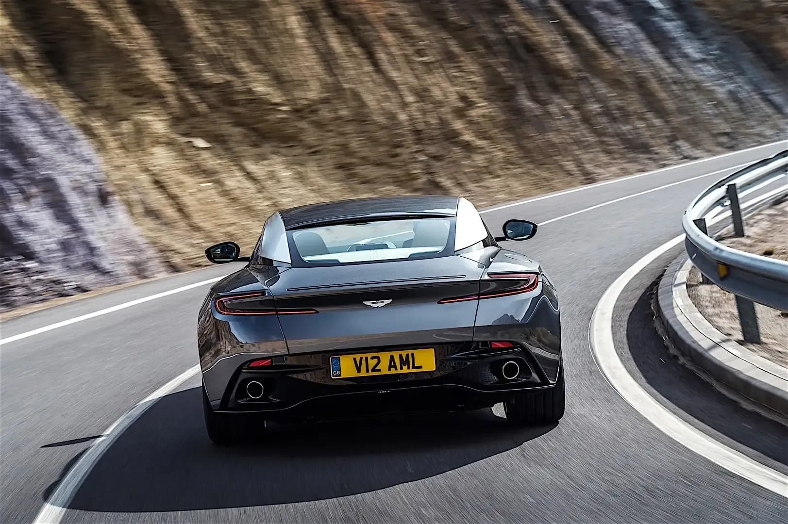 ASTON-MARTIN-DB11