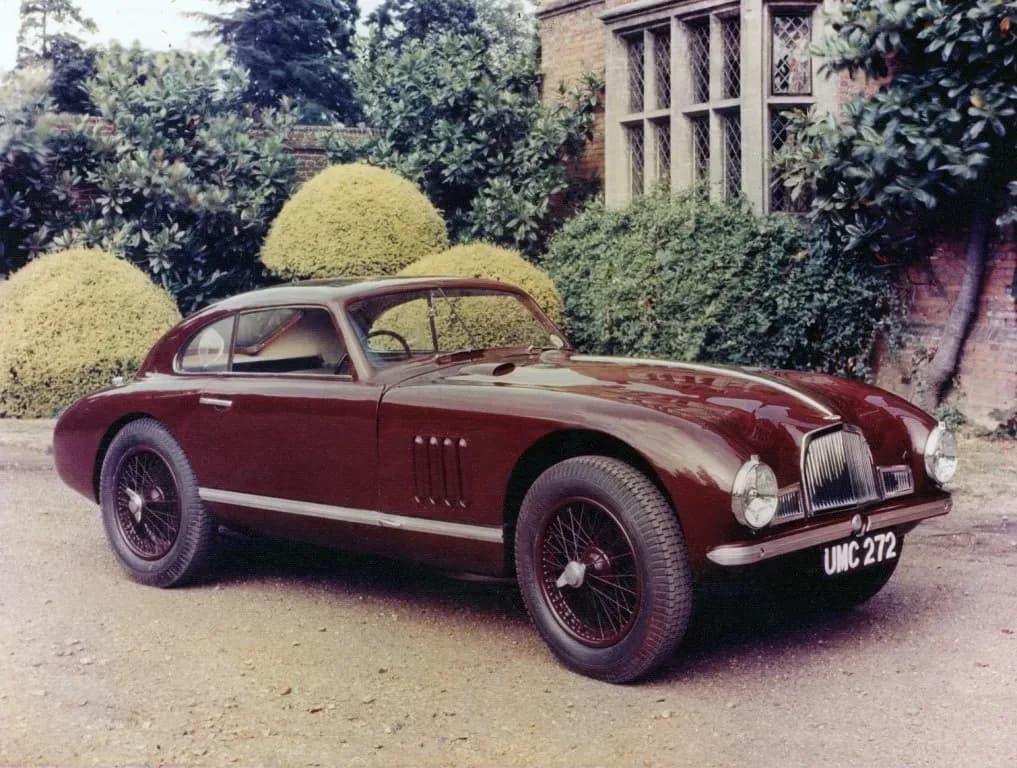 ASTON-MARTIN-DB2
