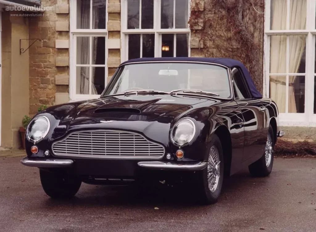 ASTON-MARTIN-DB6-Volante