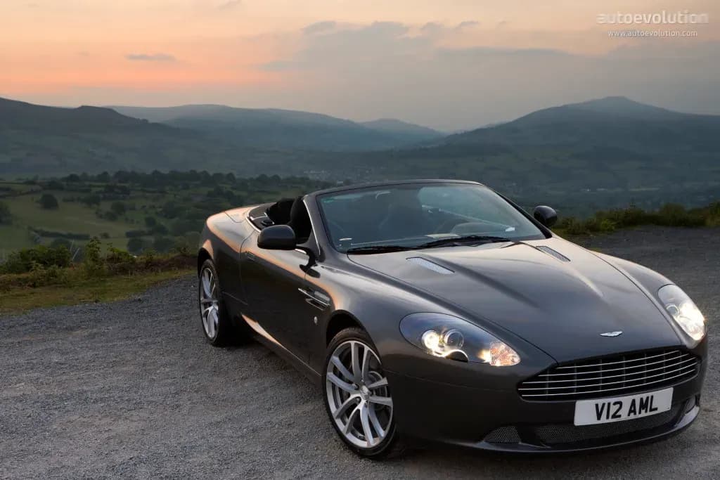 ASTON-MARTIN-DB9-Volante