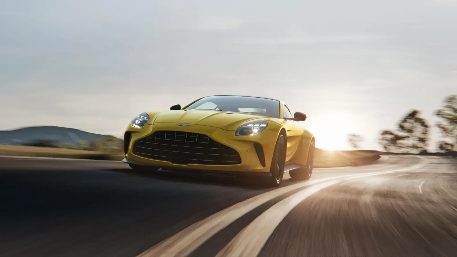 ASTON-MARTIN-V8-Vantage