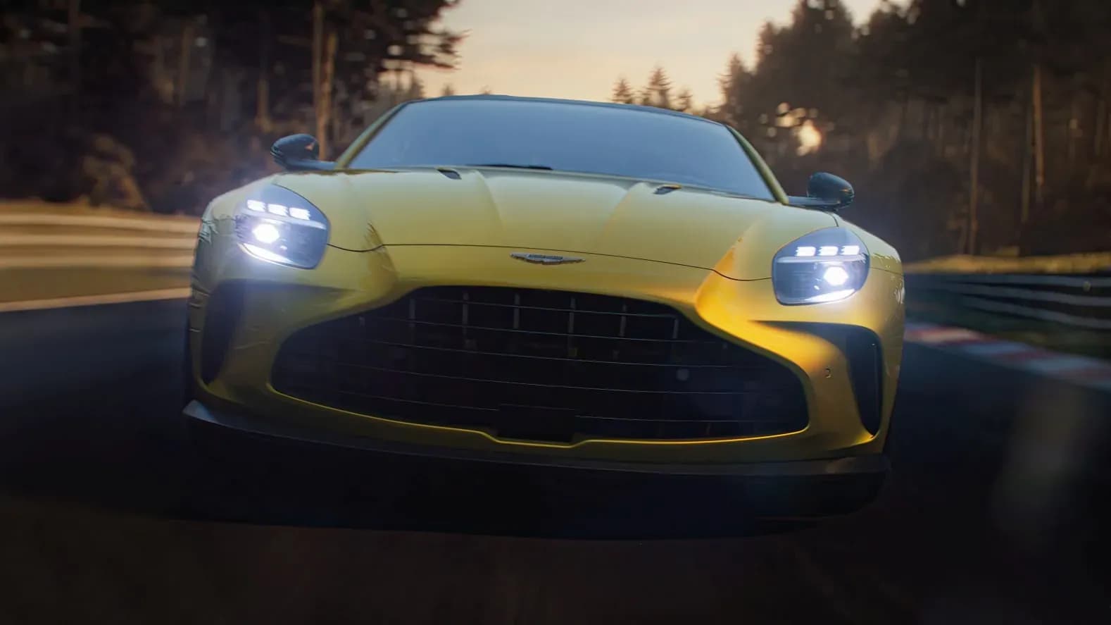 ASTON-MARTIN-V8-Vantage