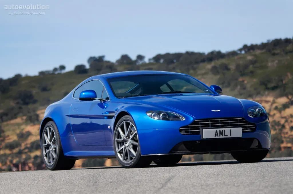 ASTON-MARTIN-V8-Vantage-S