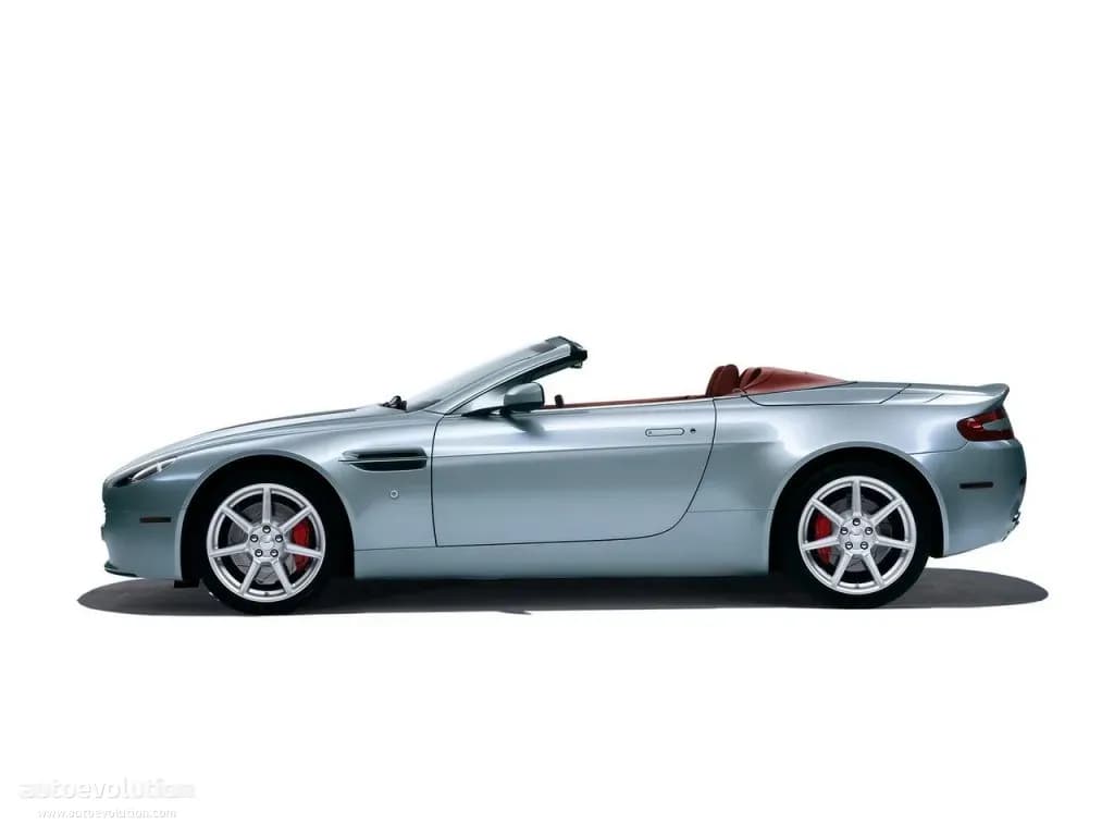 ASTON-MARTIN-V8-Volante