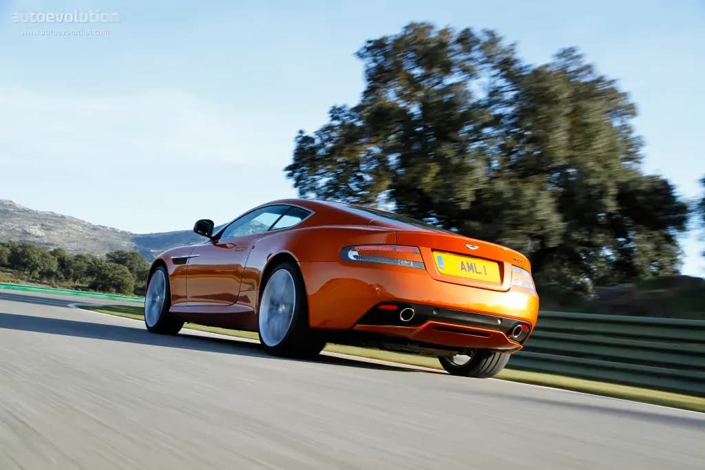 ASTON-MARTIN-Virage