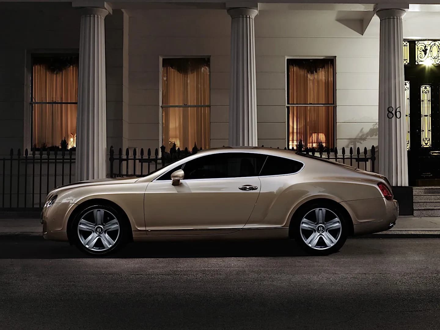 BENTLEY-Continental