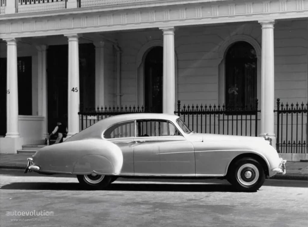 BENTLEY-Continental