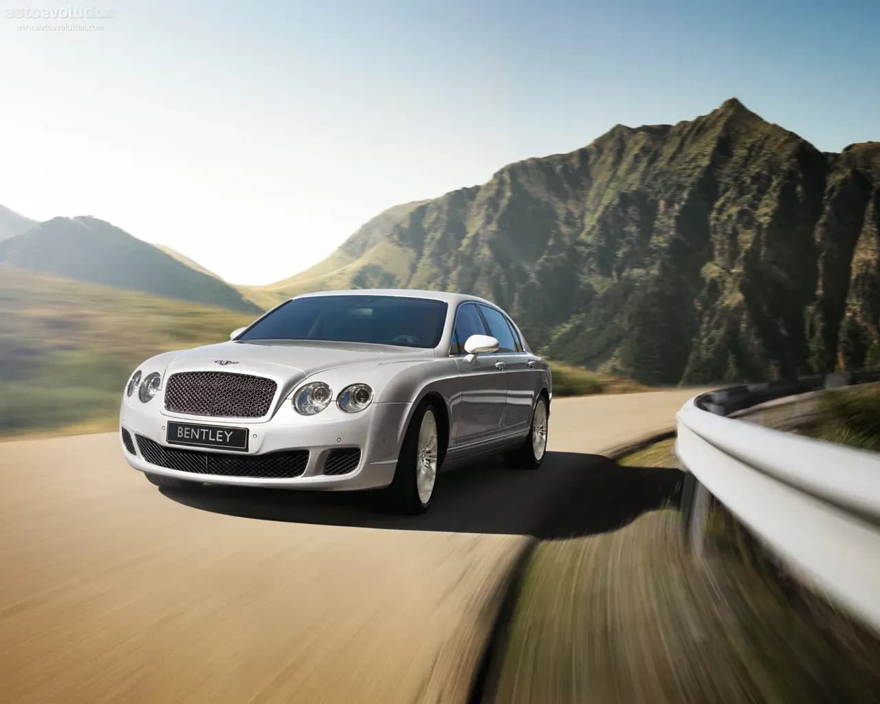 BENTLEY-Continental-Flying-Spur