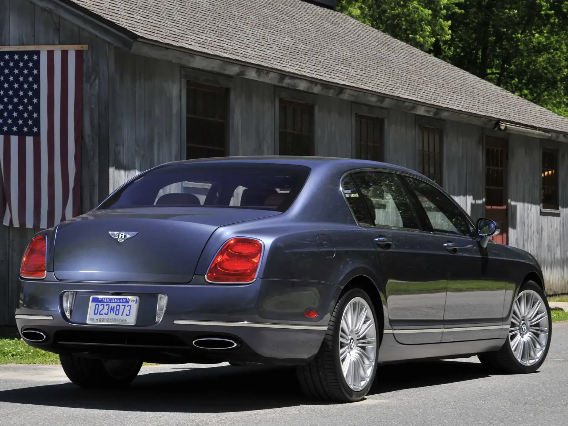 BENTLEY-Continental-Flying-Spur