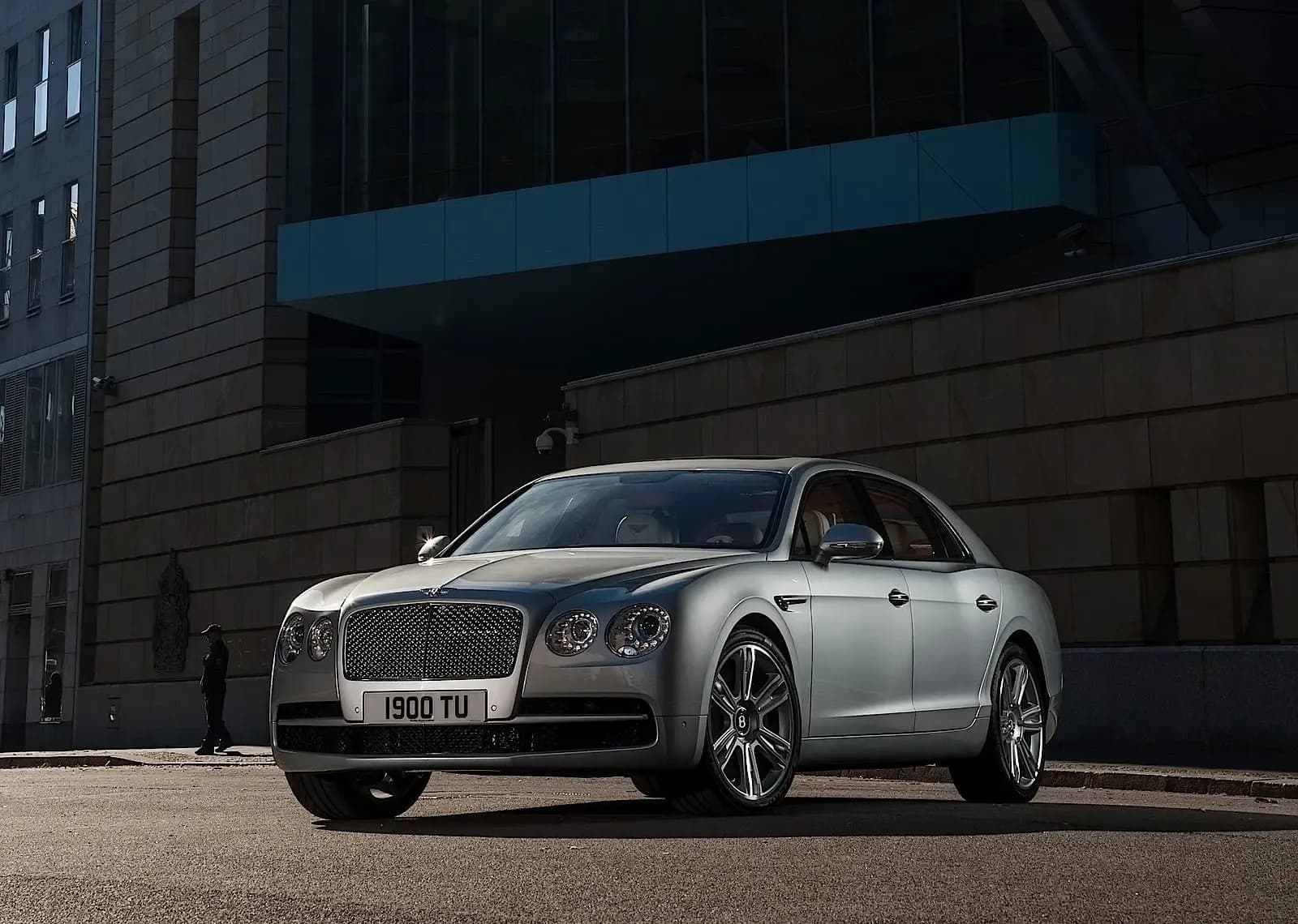 BENTLEY-Flying-Spur