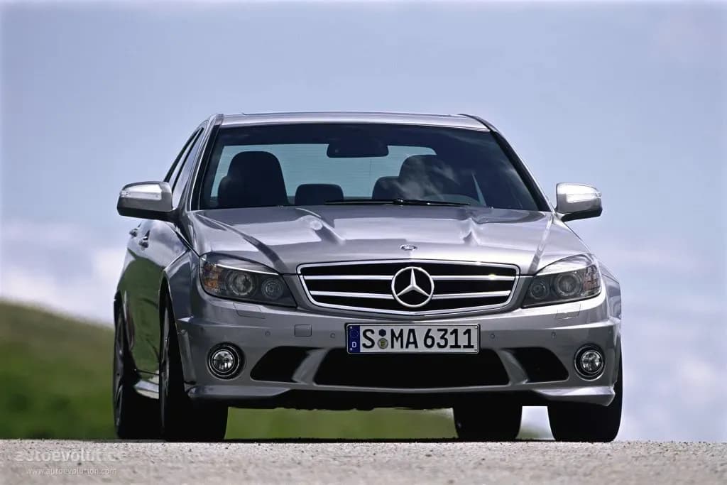 MERCEDES-BENZ-C-Klasse-AMG