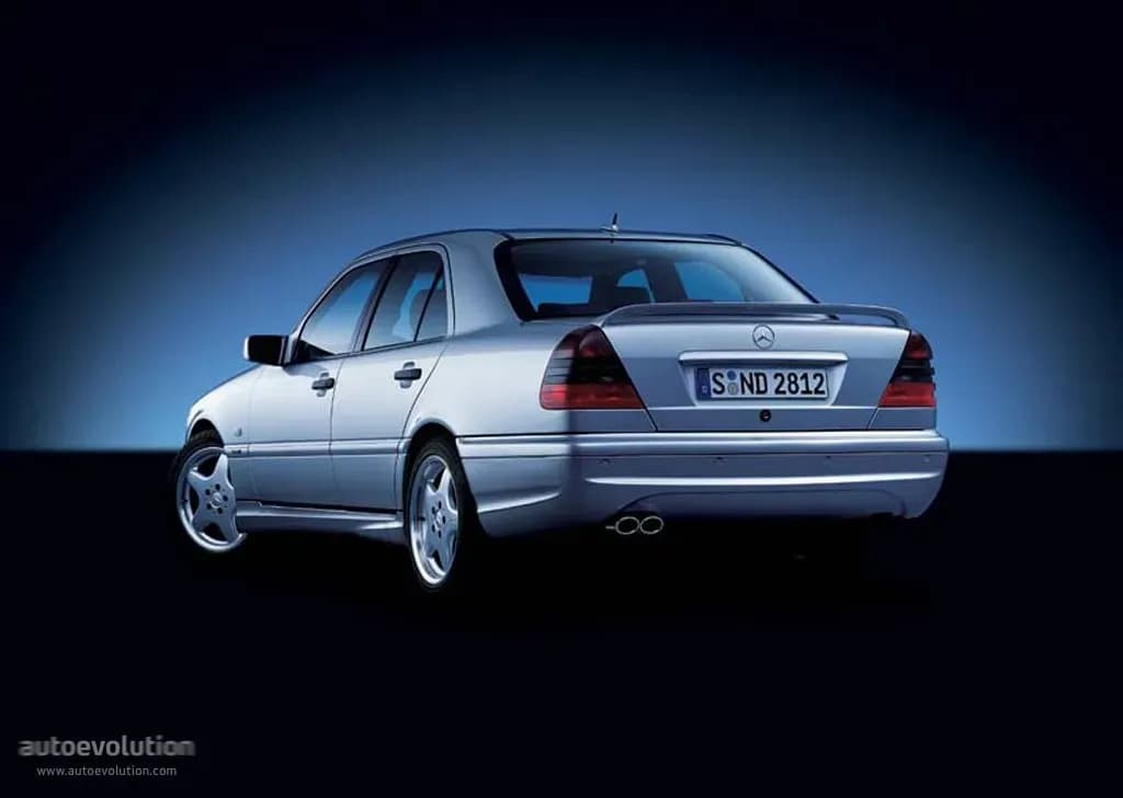 MERCEDES-BENZ-C-Klasse-AMG