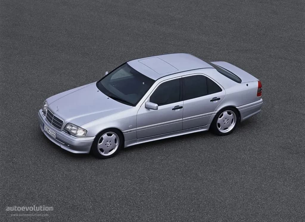 MERCEDES-BENZ-C-Klasse-AMG