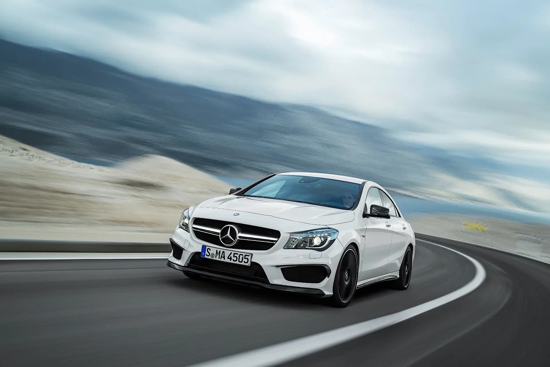 MERCEDES-BENZ-CLA-45