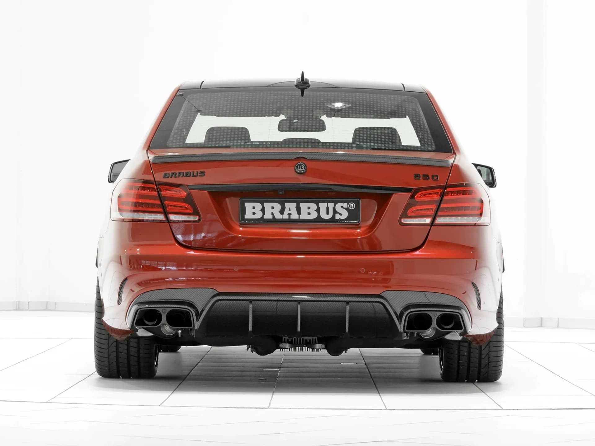 MERCEDES-BENZ-E-Klasse-AMG