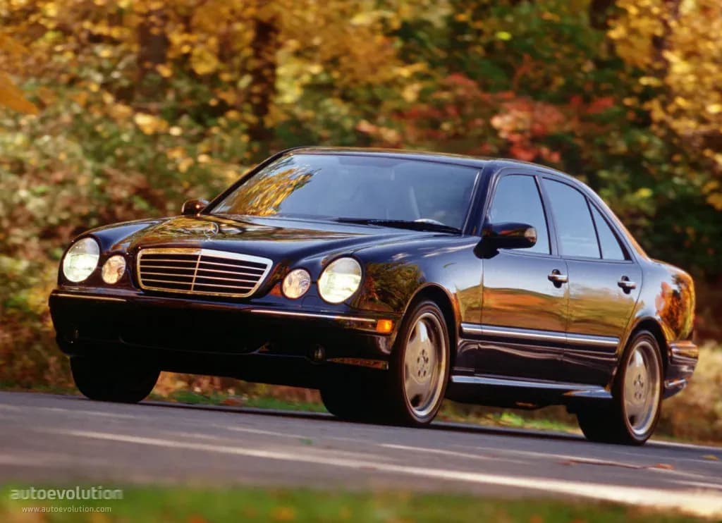 MERCEDES-BENZ-E-Klasse-AMG