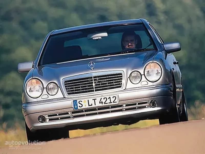 MERCEDES-BENZ-E-Klasse-AMG