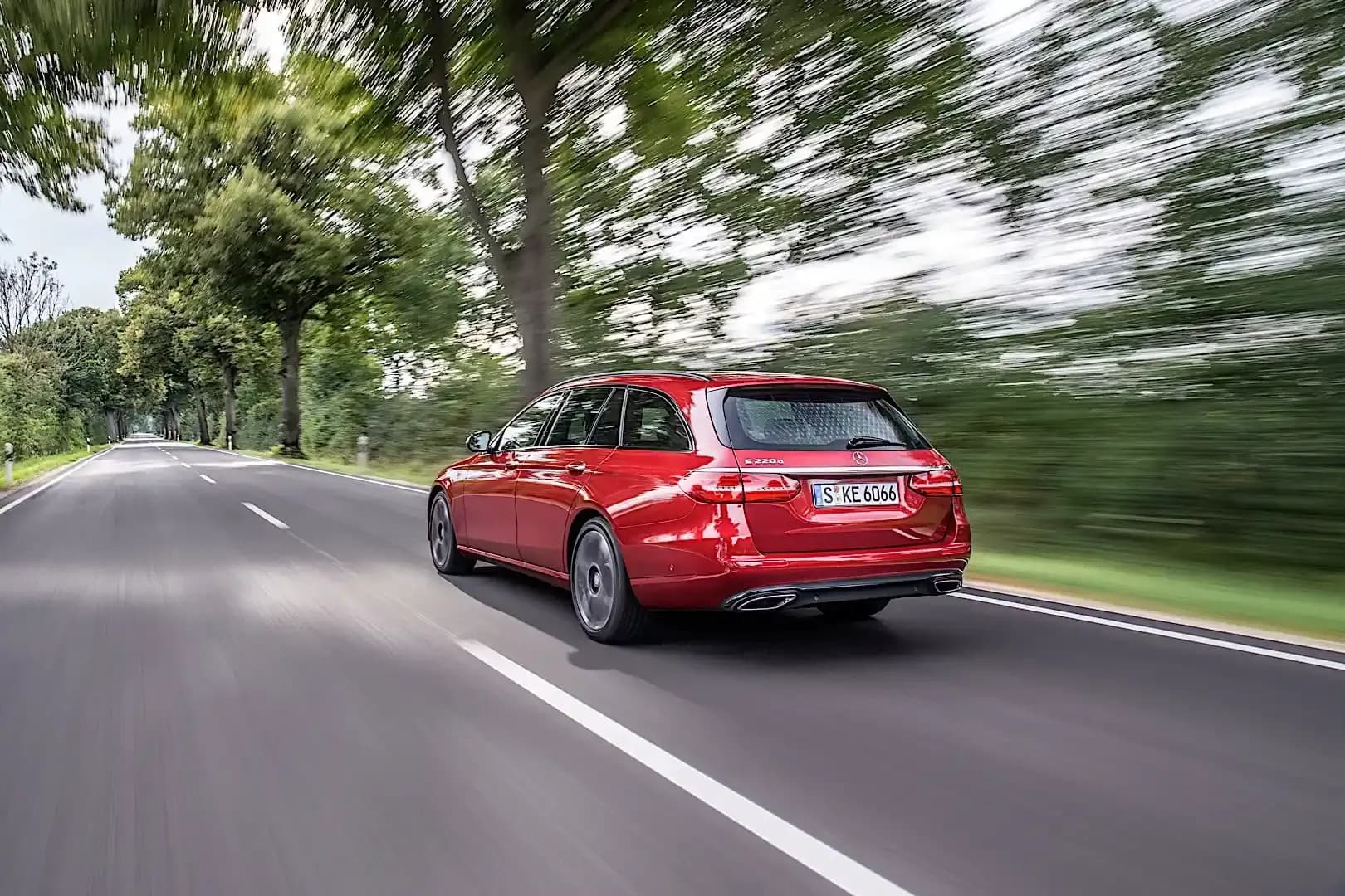 MERCEDES-BENZ-E-Klasse-T-Modell