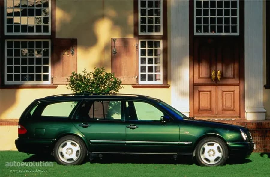 MERCEDES-BENZ-E-Klasse-T-Modell