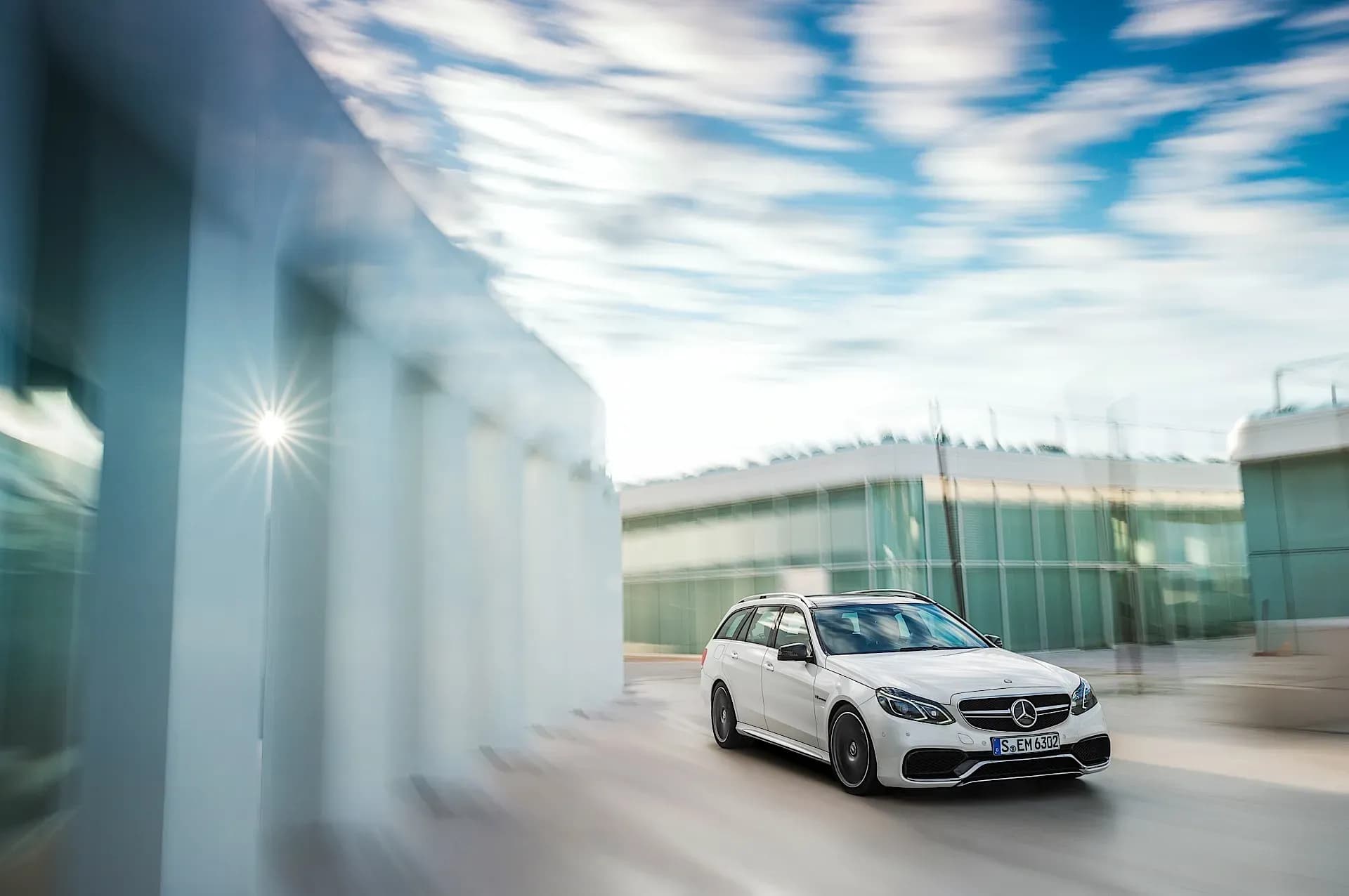 MERCEDES-BENZ-E-Klasse-T-Modell-AMG