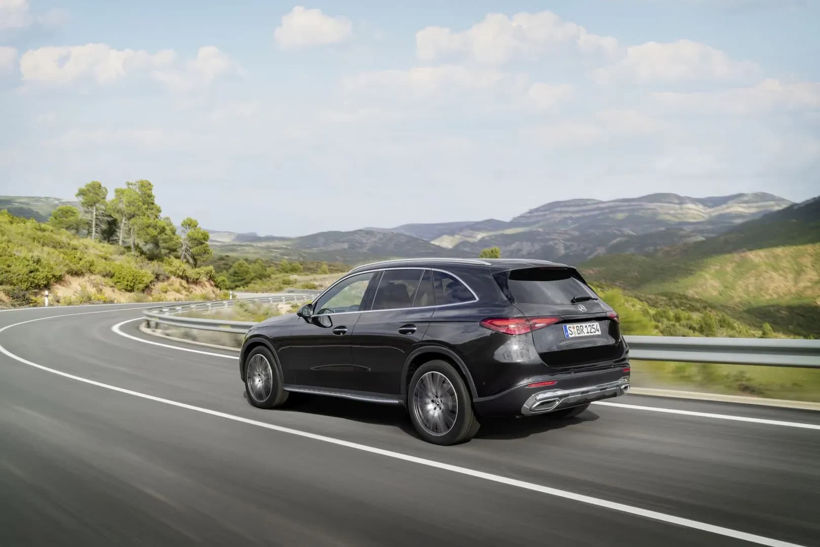 MERCEDES-BENZ-GLC-Class