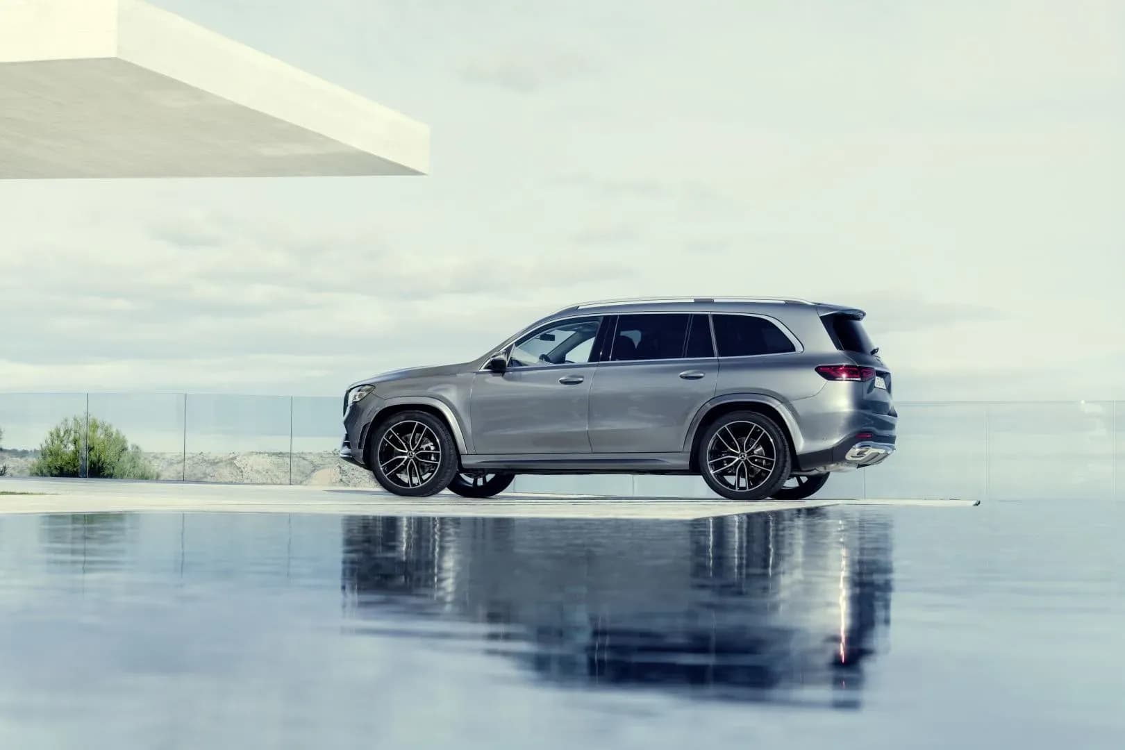 MERCEDES-BENZ-GLS-Class