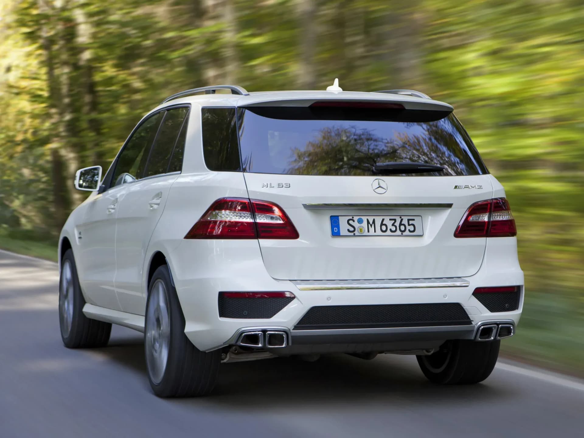 MERCEDES-BENZ-M-Klasse-AMG