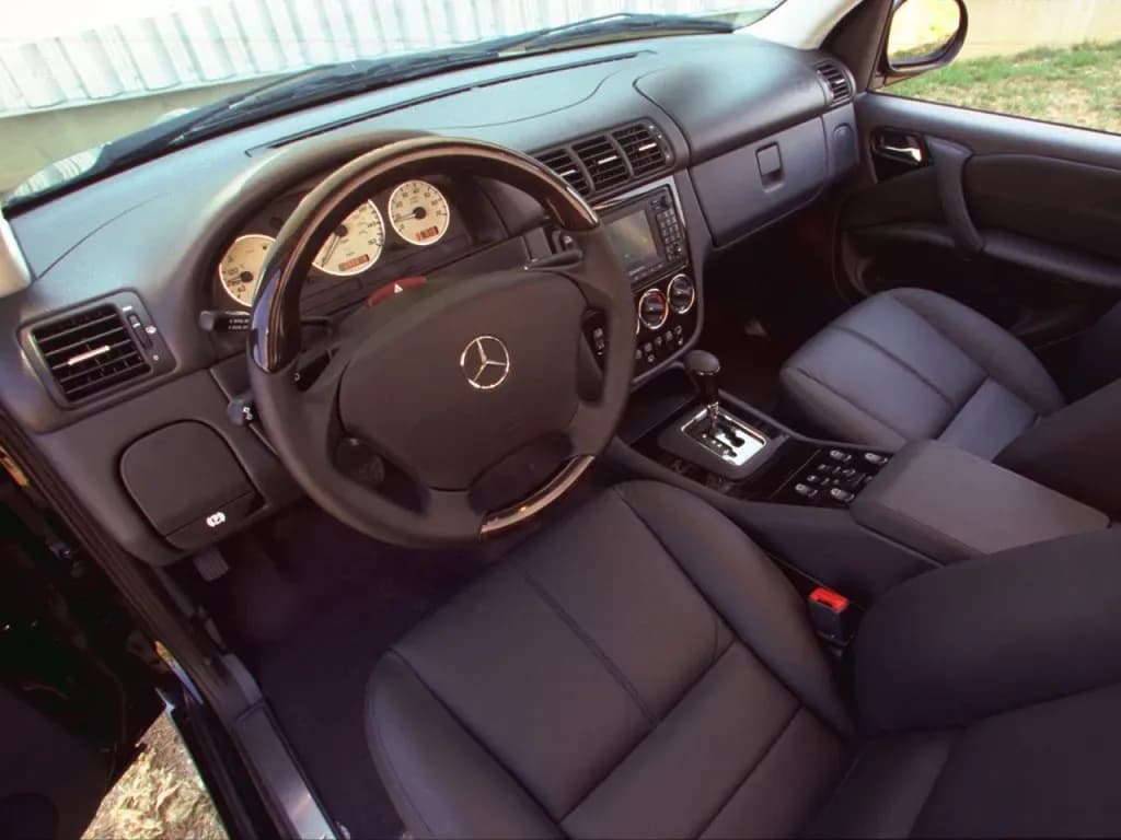 MERCEDES-BENZ-M-Klasse-AMG